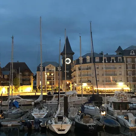 L'escapade Holiday home *